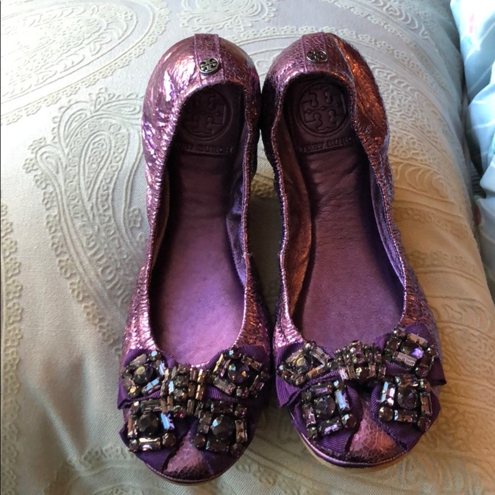 Tory Burch AUTHENTIC purple metallic flats.